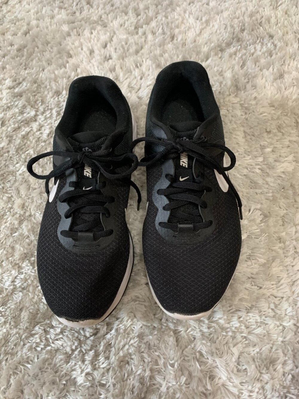 Nike Revolution 6 Women's Black Road Running Shoes - size 8 - Picture 2 of 7